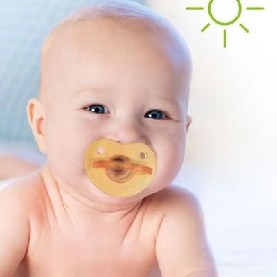 Потеха младенца и милый жидкостный pacifier силикона для того чтобы успокоить и успокоить сон